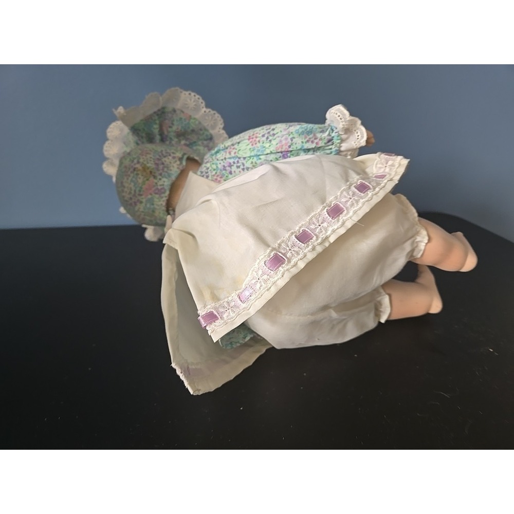 ASHTON DRAKE HOLLY HUNT BONNET BABIES PORCELAIN DOLL 1991 "I LOVE GRANDMA". - Picture 5 of 7